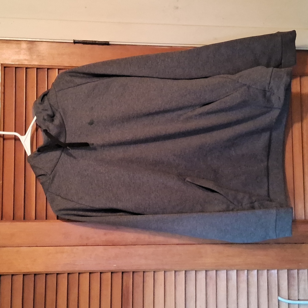 Nike Dri-FIT size large Gray pullover hoodie with kangaroo pocket